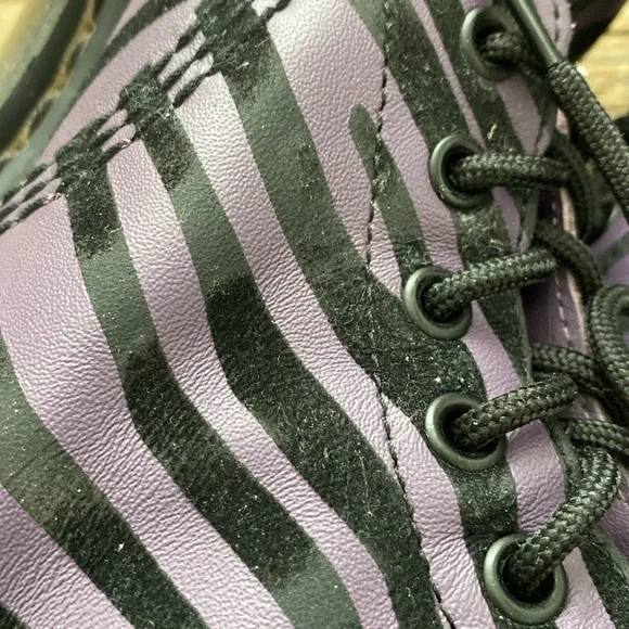 Dr. Marten Purple/Black Zebra Striped Pascal Boots. Size 7 (EU38). - Picture 6 of 10
